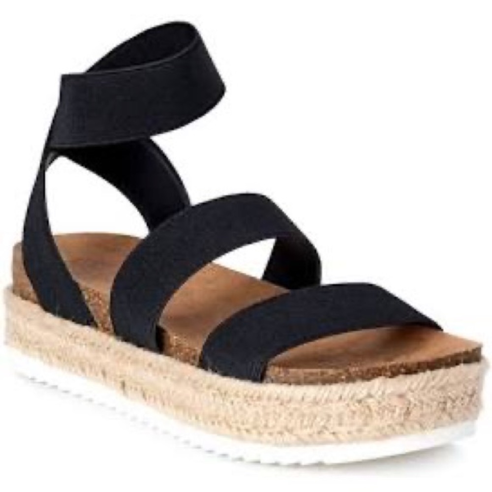 Time and Tru black strap platform sandals, size 6, never before worn NWOT